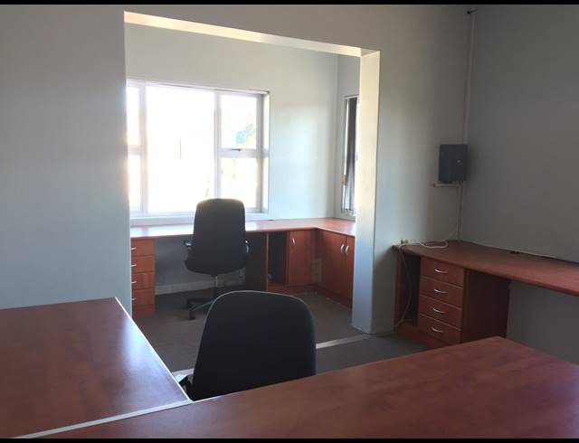 192M² OFFICE RENTED IN DIEP RIVER